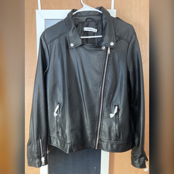 JustFab Jackets & Blazers - Black Faux Leather Jacket